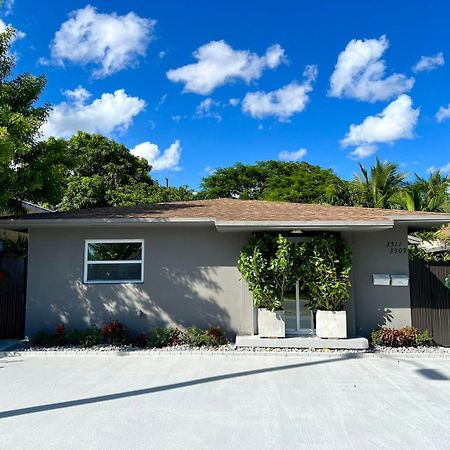 Beautiful, Fully Furnished 4Bed 2Bath House - 5 Minute Walk To Miracle Mile Downtown Coral Gables Villa Miami Buitenkant foto
