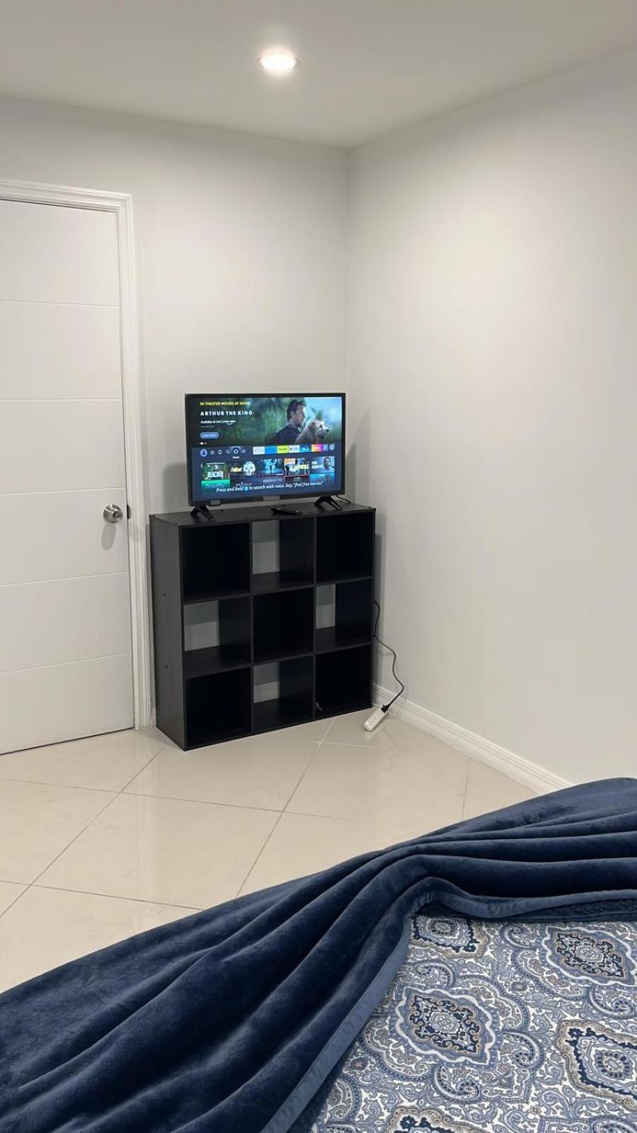 Beautiful, Fully Furnished 4Bed 2Bath House - 5 Minute Walk To Miracle Mile Downtown Coral Gables Villa Miami Buitenkant foto