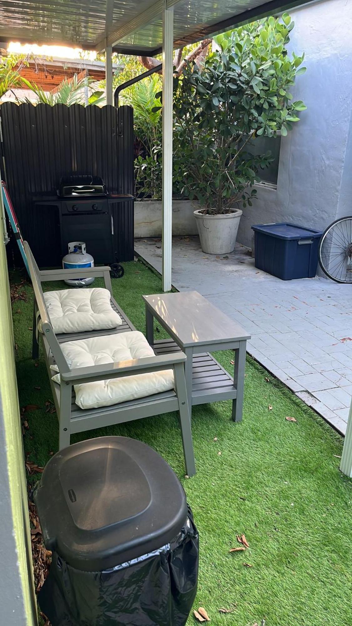 Beautiful, Fully Furnished 4Bed 2Bath House - 5 Minute Walk To Miracle Mile Downtown Coral Gables Villa Miami Buitenkant foto